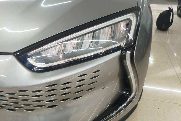 Used SERES SF5 2021 Huawei Smart Selection Four-Wheel Drive Edition Left Front Headlight