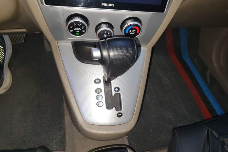 Used Hyundai Tucson 2013 2.0L Automatic Two-Wheel Drive Comfort Version