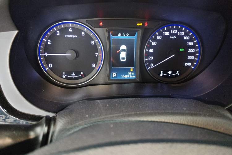 Used Hyundai Mistra 2014 1.8L Automatic Deluxe DLX Model Odometer Close Up