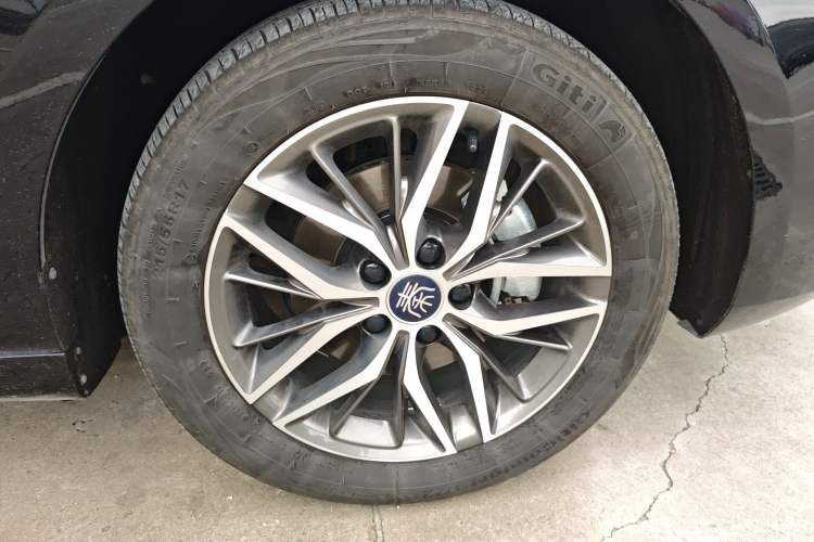 Used BYD Qin PLUS 2024 Honor Edition EV 420KM Beyond Model
