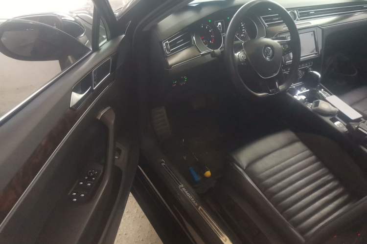 Used Volkswagen Magotan 2019 330TSI DSG Luxury Model China V Standard