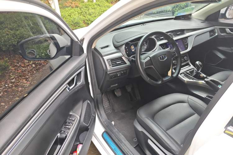 Used Geely Auto Emgrand GL 2018 1.8L Manual Elite Smart Connectivity Version Driver Seat