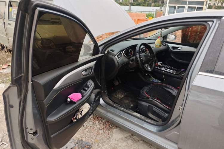 Used Roewe i6 MAX New Energy 2020 1.5T PHEV Sporty Cool Edition Driver Seat