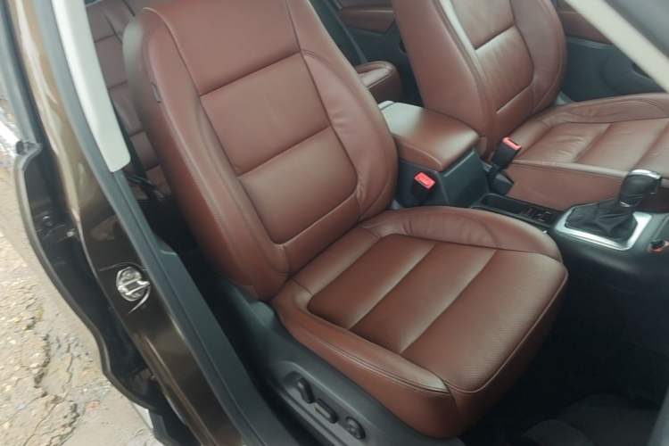 Used Volkswagen Tiguan 2015 1.8TSI Automatic Two-Wheel Drive Luxury Model Right Front Seat