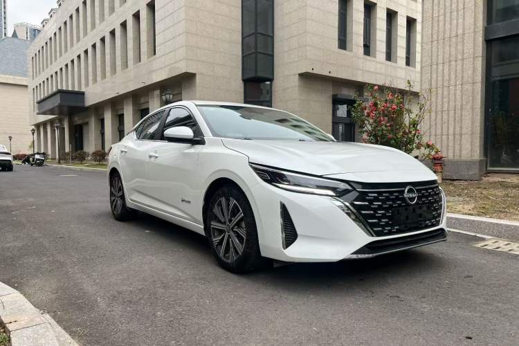 Used Nissan Sylphy 2023 Super Hybrid Electric Drive Super Smart Connectivity Plus Front Right 45 Deg