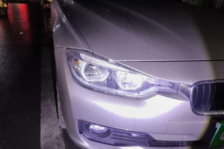 Used BMW 3 Series 2016 320Li Ambition Model
