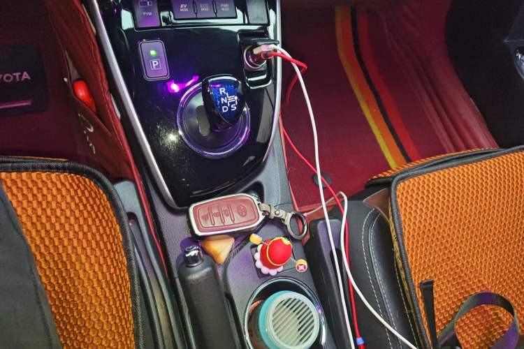 Used Toyota Corolla 2018 Dual-Engine 1.8L E-CVT Smart Edition