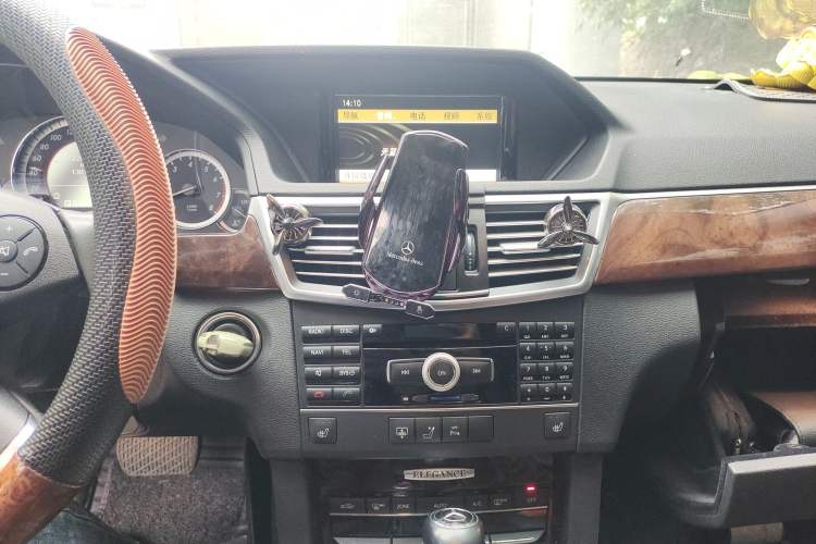 Used Mercedes-Benz E-Class 2010 E 260 L CGI Elegant Model
