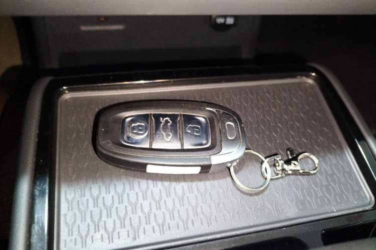 Used Hongqi E-QM5 2023 Revised Version Basic Travel Edition