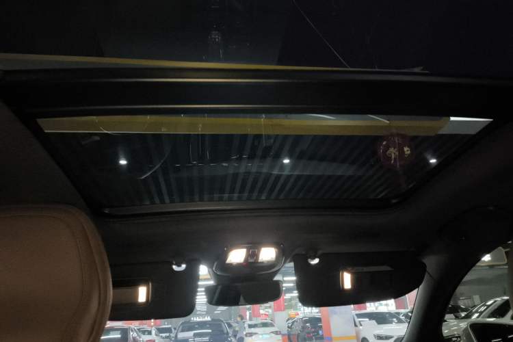 Used Volvo S60 2023 B4 Zhiyuan Luxury Edition
