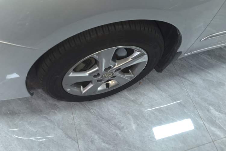 Used Toyota Corolla 2012 Luxurious Edition 1.8L CVT GL-i
