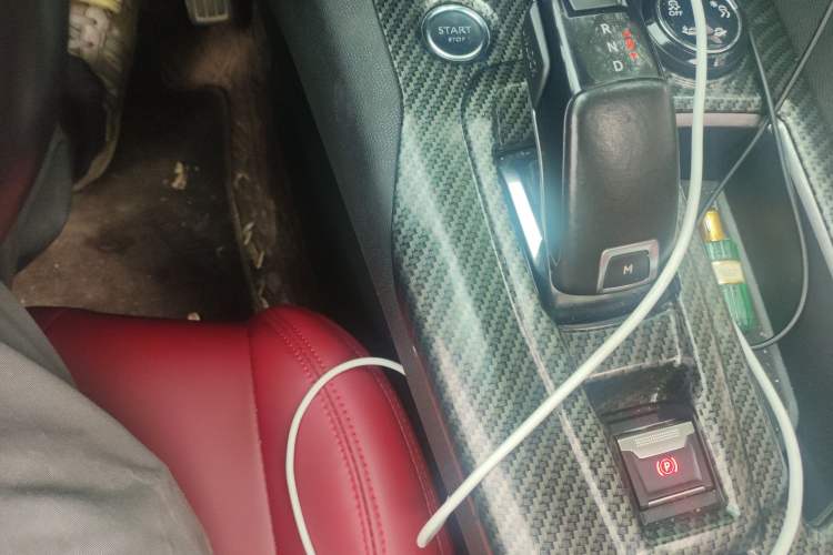 Used Peugeot 5008 2017 380THP 7-Seater Luxury Edition
