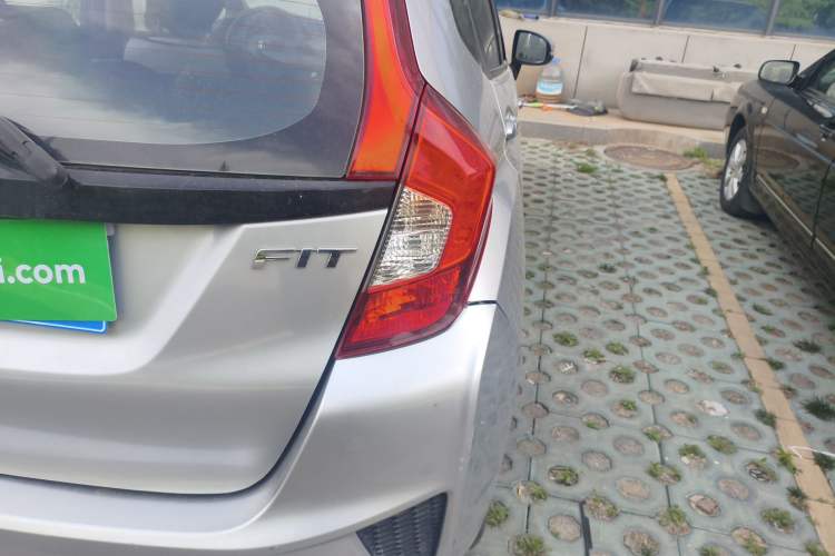 Used Honda Fit 2014 1.5L LX CVT Comfort Model
