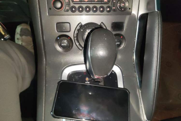 Used Peugeot 3008 2016 1.6THP Automatic Trend Edition
