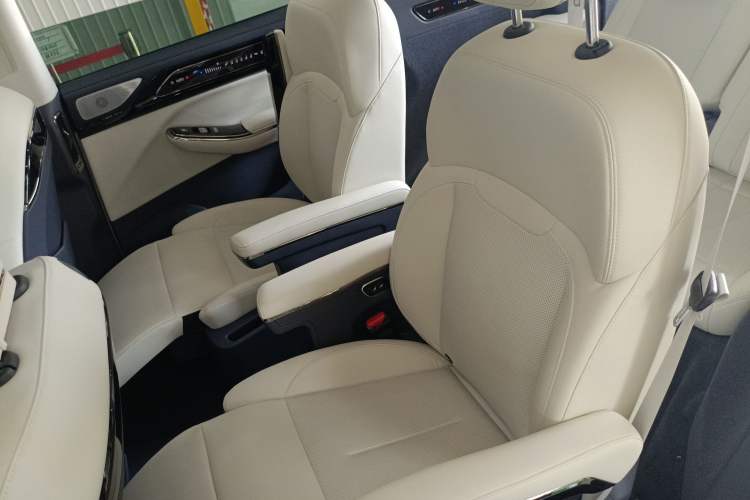 Used Yuanhang H8 2023 610 km Rear-Drive Luxury Version
