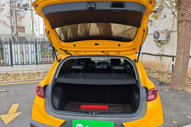 Used Kia kx1 Stonic 2021 1.4L CVT Fun & Sunroof Model Trunk