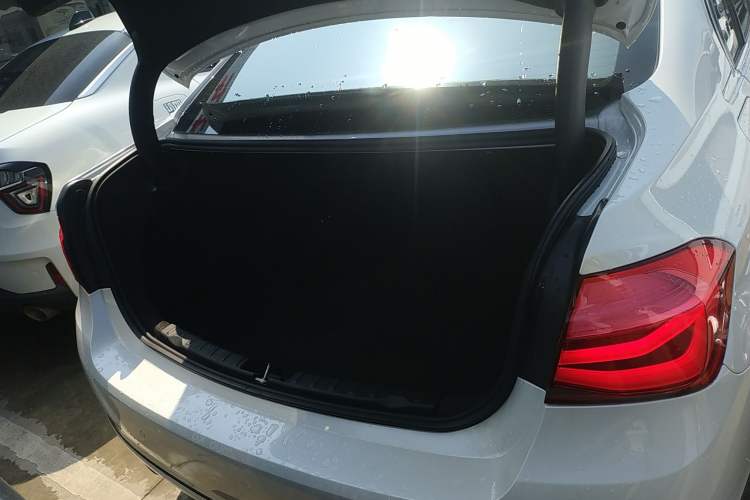 Used BMW 3 Series 2016 320Li Fashion Model
