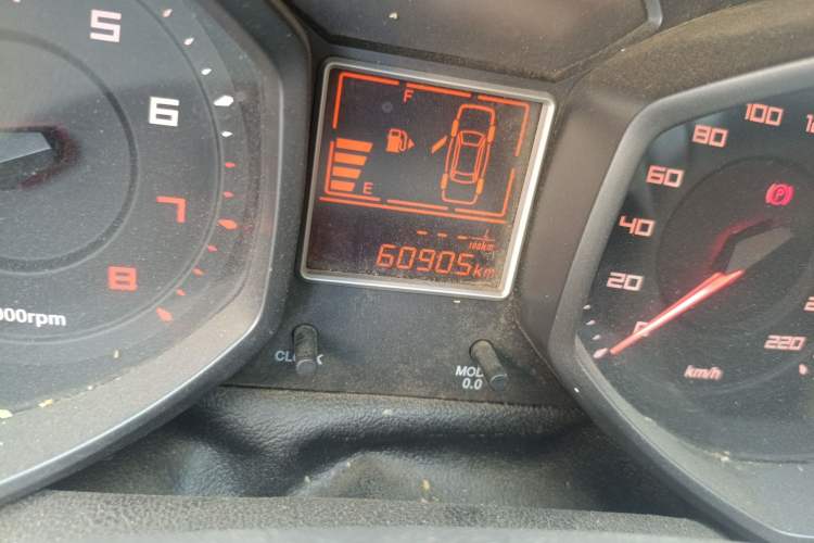 Used Chery Fengyun 2 2016 1.5L Manual Value Edition Odometer Close Up