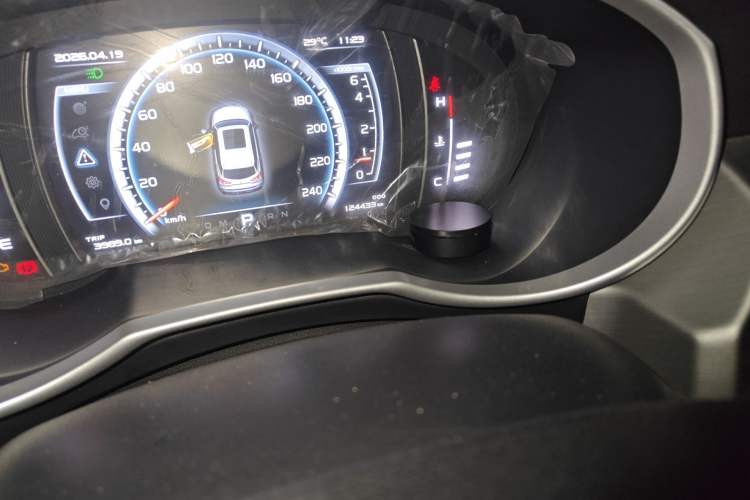 Used Geely Auto Emgrand X7 Sport 2016 1.8TD Automatic ZhiZun Version
