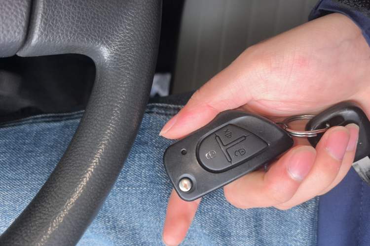 Used Suzuki Swift 2013 1.5L Manual Standard Edition Vehicle Key