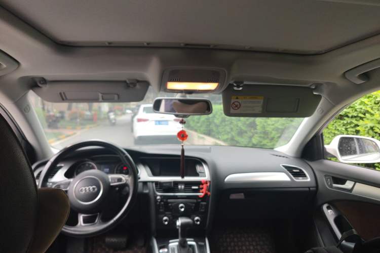 Used Audi A4L 2016 35 TFSI Collector's Edition Automatic Standard Model
