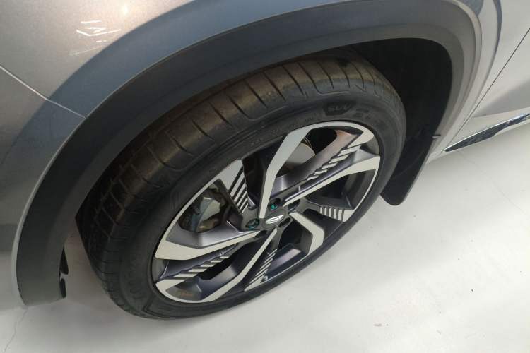 Used Geely Auto Monjaro L 2024 2.0TD High-Power Automatic Two-Wheel Drive Skyline Edition