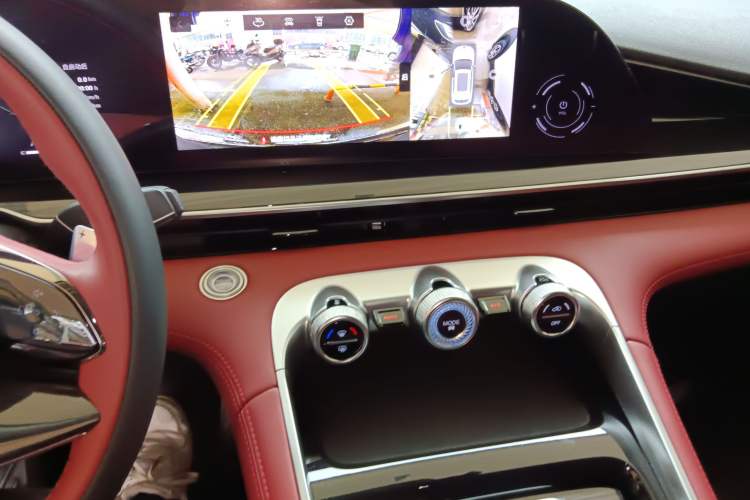 Used EXEED Stellar 2023 400T Two-Wheel Drive Comfort Flyfish Edition