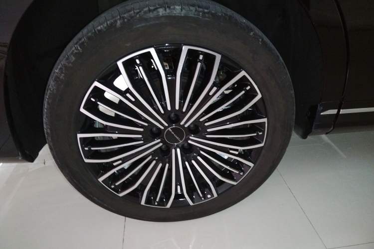 Used FORTHING Xinghai V9 2024 1.5TD 200km Qingyunti Series Flagship Edition
