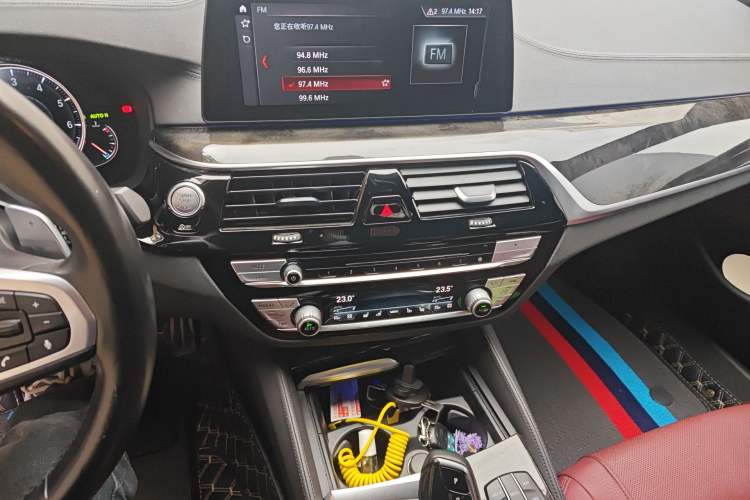 Used BMW 5 Series 2018 Restyled 530Li Luxury Edition M Sport Package Audio And AC Panel