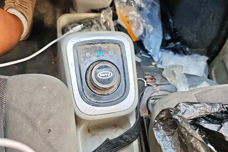 Used Karry Youyou EV 2022 SQR5037 Comfort-Style Van
