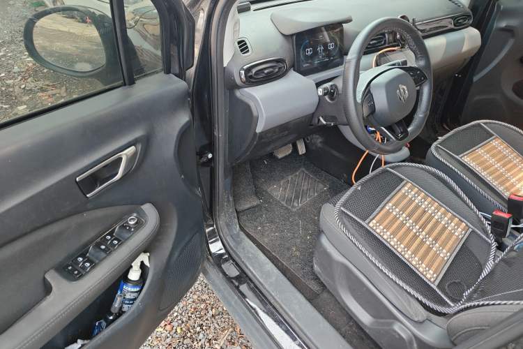 Used Leapmotor T03 2021 400 Lite Edition Lithium Iron Phosphate Driver Seat