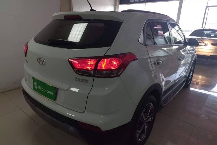 Used Hyundai ix25 2017 1.6L Automatic Smart Version
