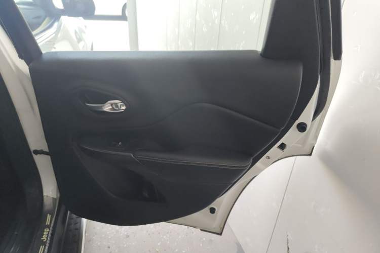 Used Jeep Cherokee 2017 2.4L Professional Smart Edition