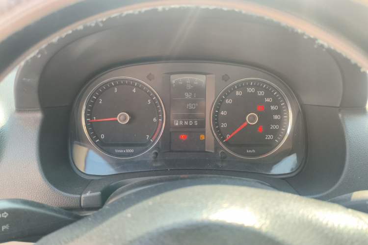 Used Volkswagen Lavida 2011 1.6L Automatic Premium Edition Instrument Cluster