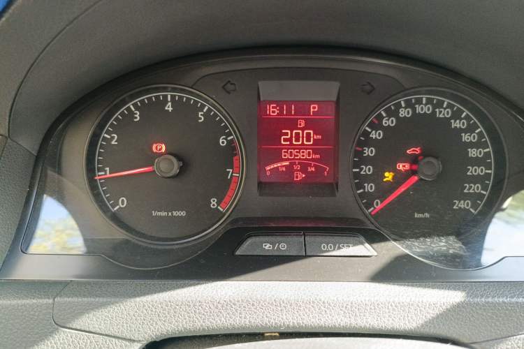 Used Volkswagen Santana 2013 1.6L Automatic Comfort Edition