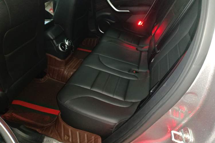 Used Wey VV7 2017 2.0T Ultra-Luxury Version Left Rear Seat