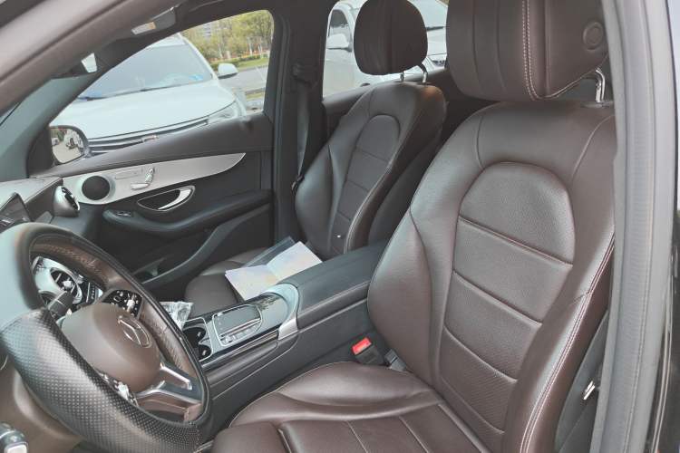 Used Mercedes-Benz GLC 2022 Facelifted GLC 260 L 4MATIC Dynamic Edition Left Front Seat