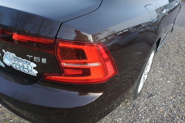 Used Volvo S90 2020 T5 Zhiyi Luxury Edition