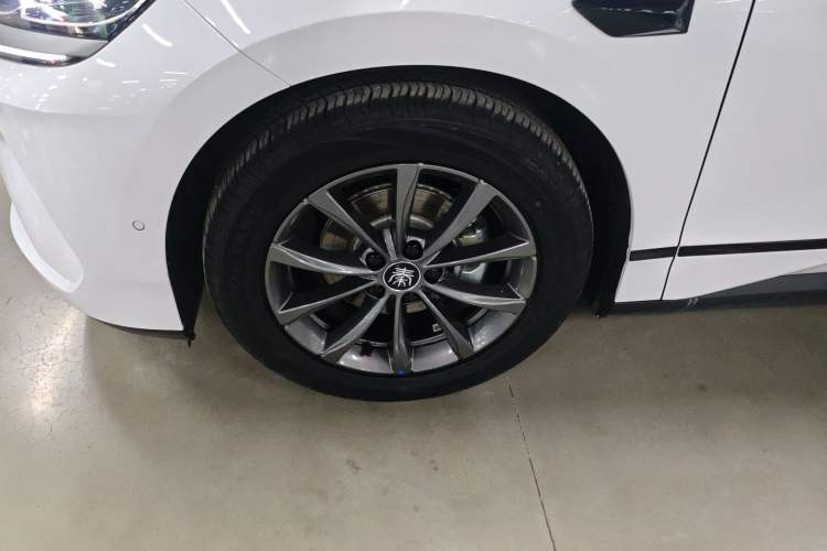 Used BYD Qin L 2025 EV 470KM Leading Edition Exterior 4