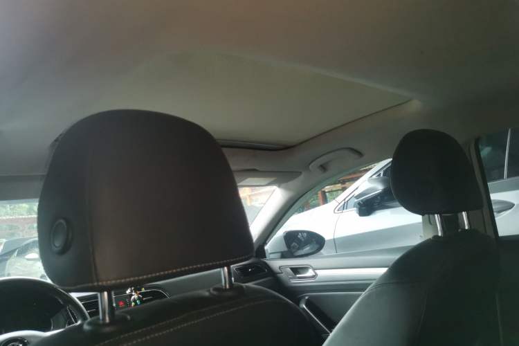 Used Volkswagen Lamando 2015 280TSI DSG Luxury Edition Headliner