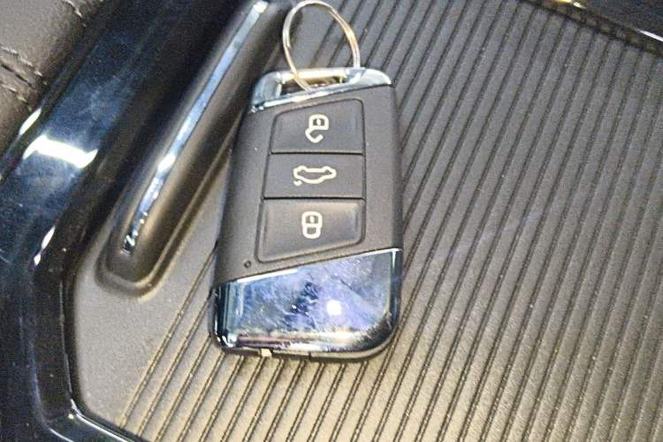 Used Volkswagen Passat 2024 380TSI Starry Dragon Edition
