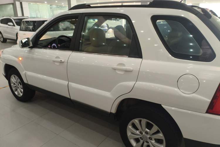 Used Kia Sportage 2013 2.0L Automatic Two-Wheel Drive GL Trim