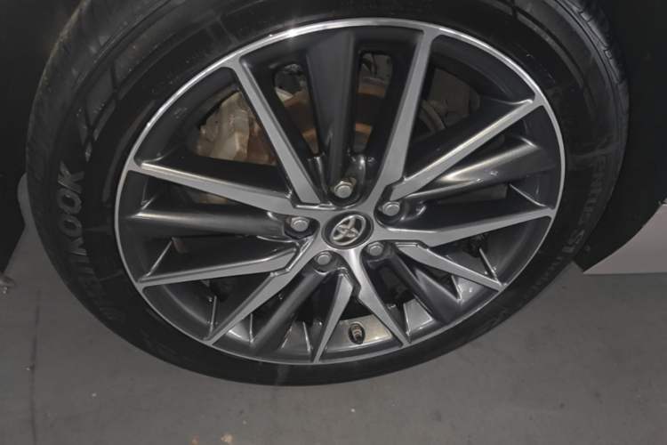 Used Toyota Camry 2021 2.5G Luxury Edition
