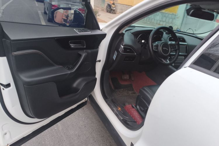 Used Jaguar F-PACE 2018 2.0T Two-Wheel Drive Urban Deluxe Edition