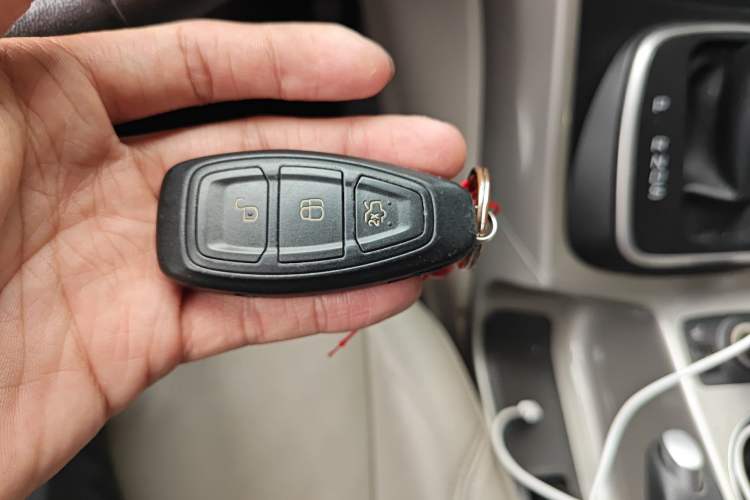 Used Ford Kuga 2013 2.0L GTDi Four-Wheel Drive Premium Model Vehicle Key