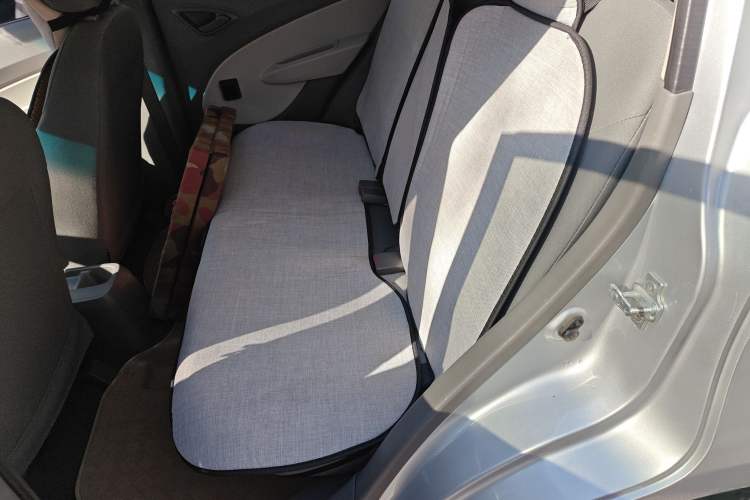 Used Chevrolet Sail 2010 Hatchback 1.2L Manual Ideal Edition
