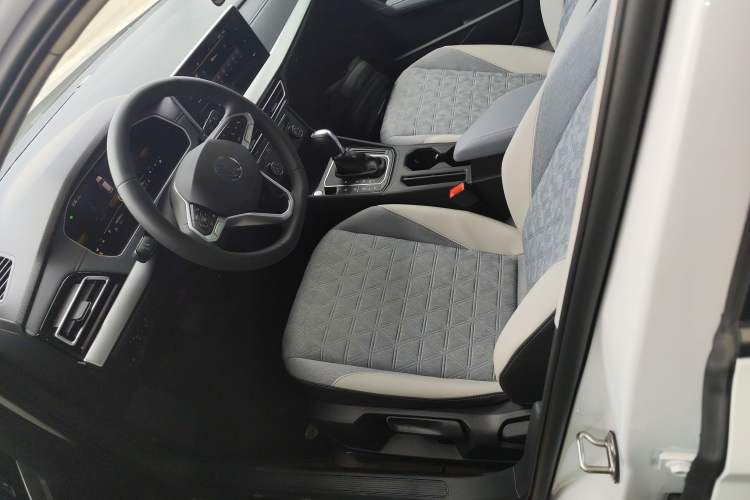 Used Volkswagen Lavida 2023 300TSI DSG Full-Comfort Edition
