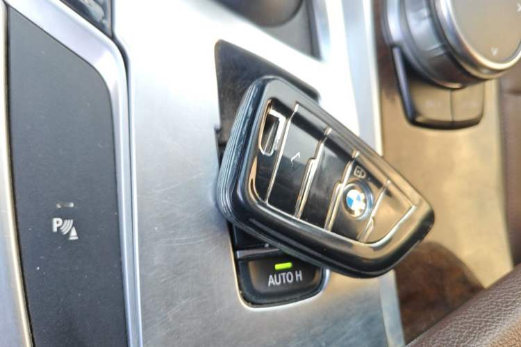 Used BMW 5 Series 2019 525Li Luxury Package
