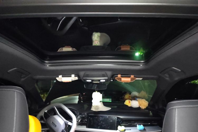 Used Audi Q5 e-tron 2023 40 e-tron Shining Edition Mecha Kit