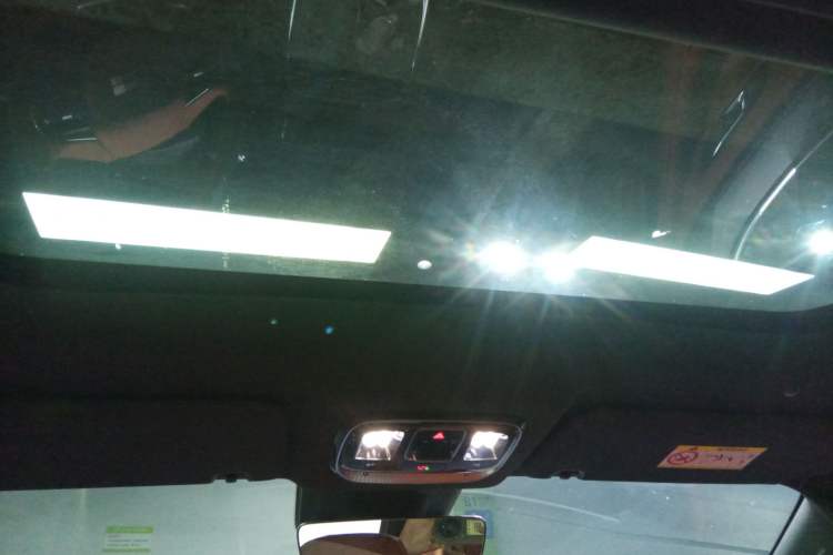 Used Geely Galaxy M9 2025 Model 230km Two-Wheel-Drive Exploration Edition Headliner